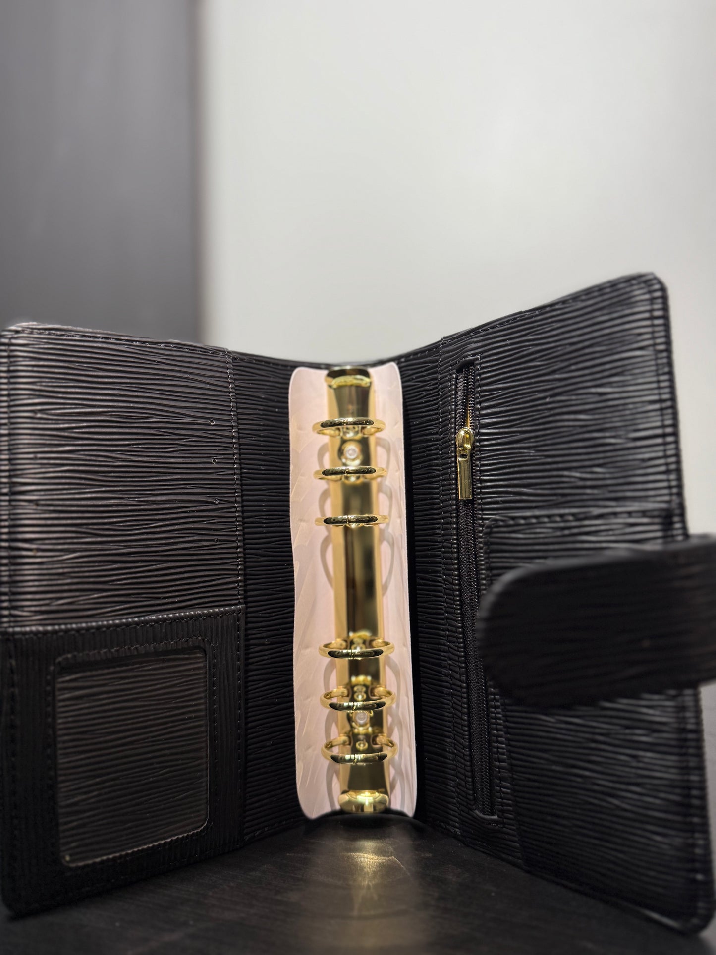A6 Halo Gold Saffiano Binder – Gold Ring Edition