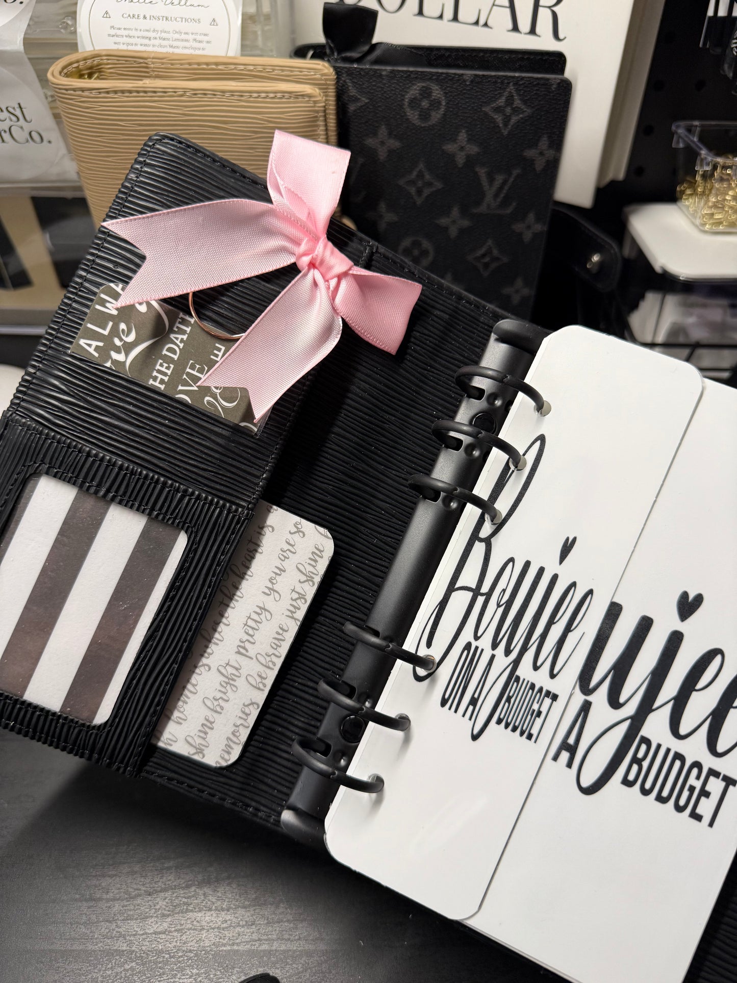 A6 Halo Noir Saffiano Binder – Black Ring Edition