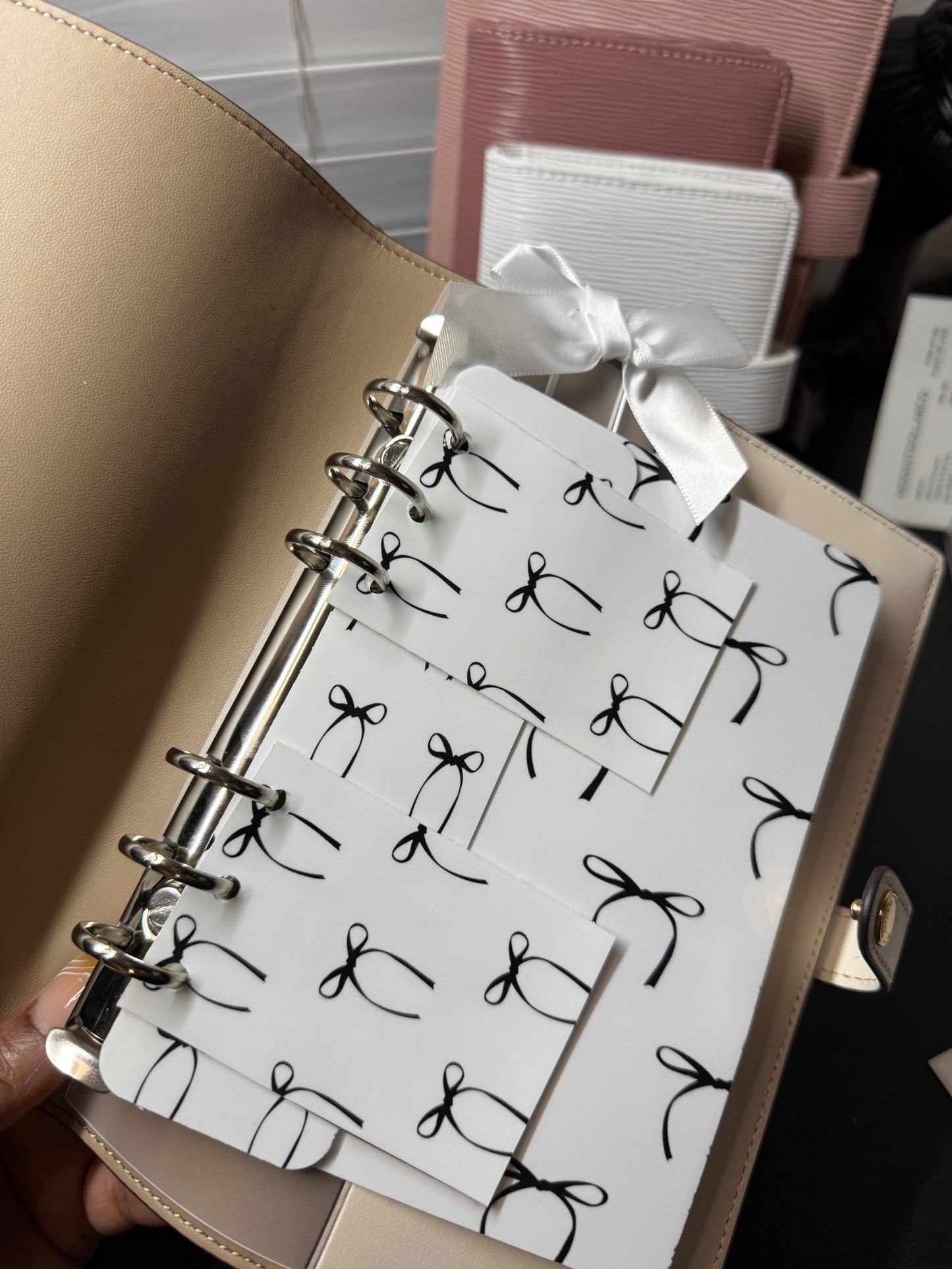 Bow Dashboard /Bookmark Duo- Multi Black