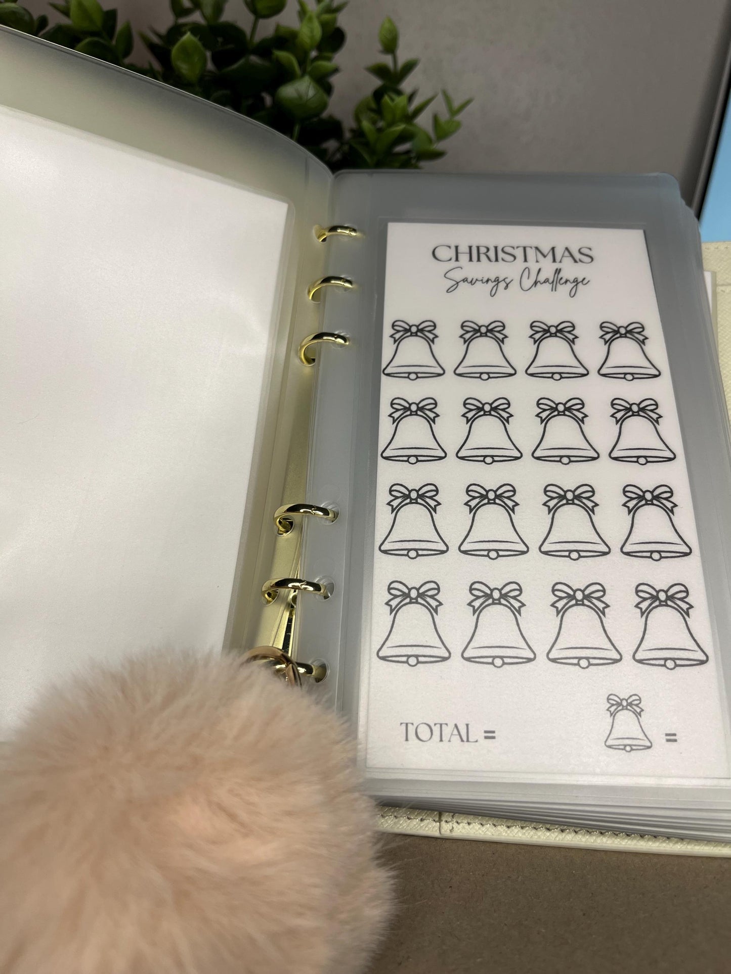 Holiday Savings Tracker Black/white