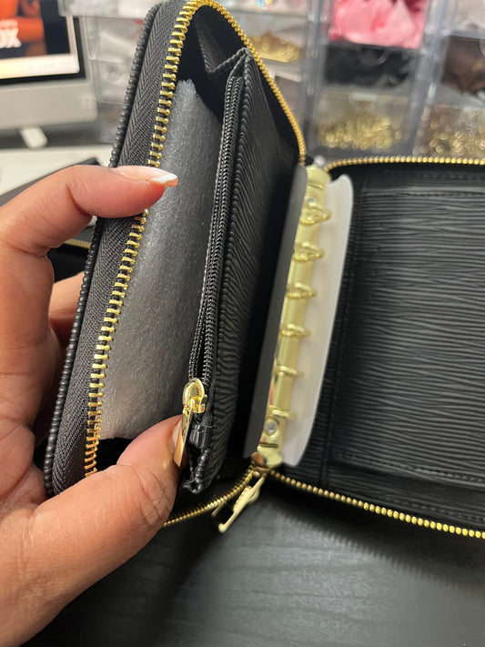 The Haven– A7 Zippered Binder Wallet with Wristlet