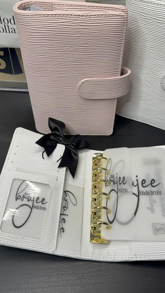 A7 Halo Gold Saffiano Binder – Gold Ring Edition